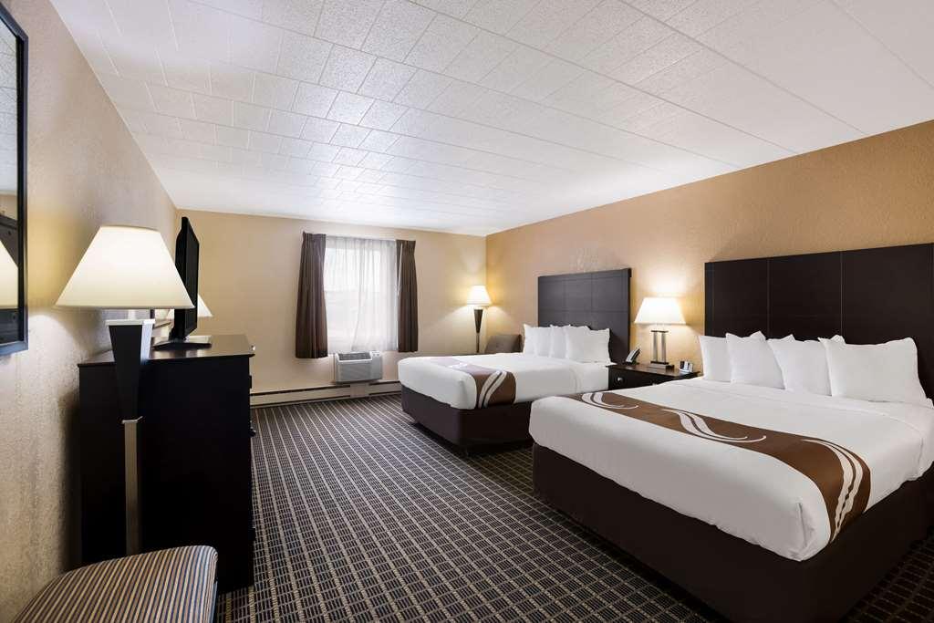 Quality Inn & Suites Big Rapids Room photo